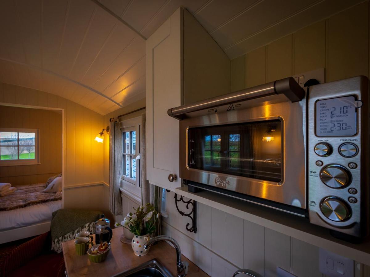 The Pleasant Hut At Mountpleasant Farm Villa Ulverston Luaran gambar