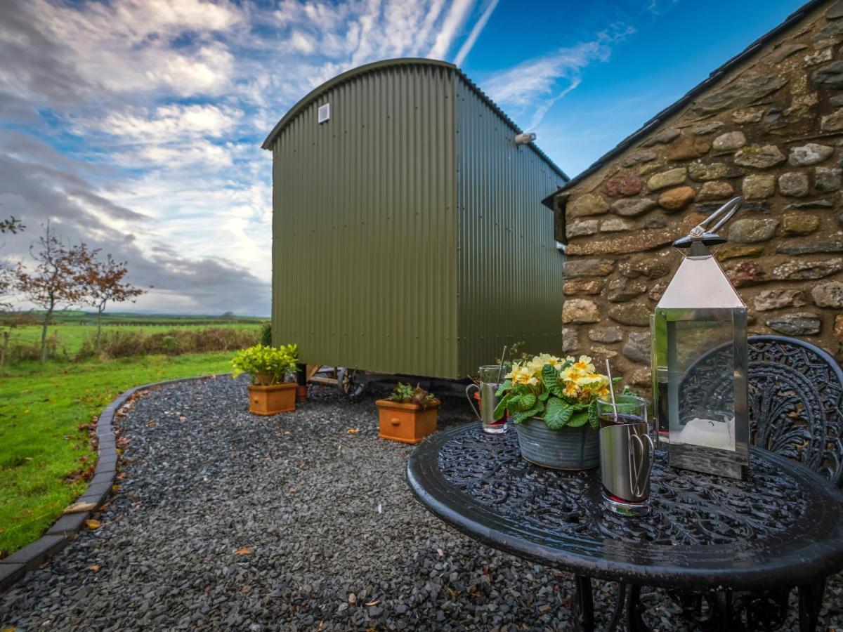 The Pleasant Hut At Mountpleasant Farm Villa Ulverston Luaran gambar